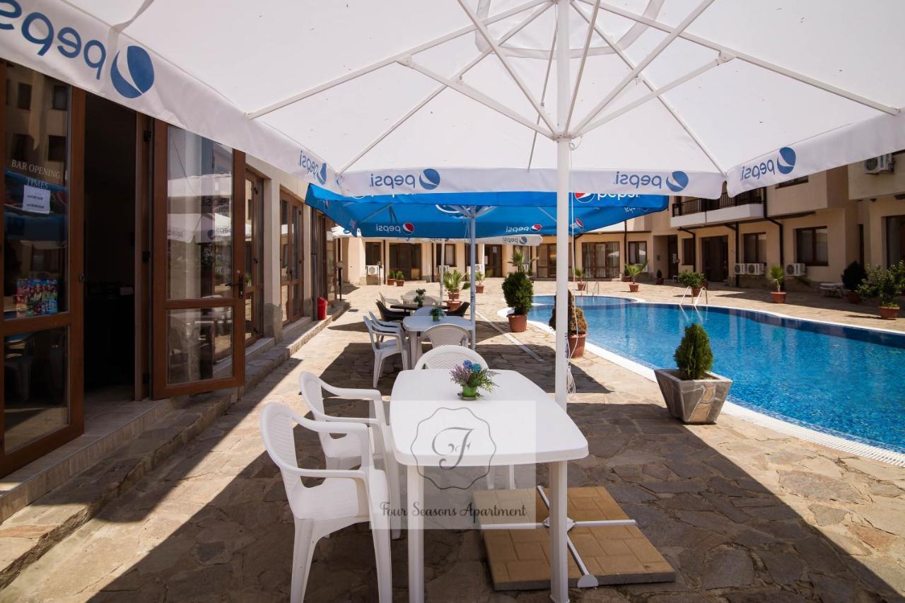 Four Seasons Apartment - Oasis Beach Resort Bliznatsi Exterior foto